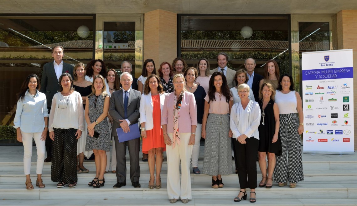 Mujer empresa y Sociedad